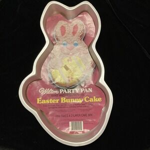 New Wilton Vintage Easter Cake pans Bunny Rabbit NOS Party Bake & Decorate 1979